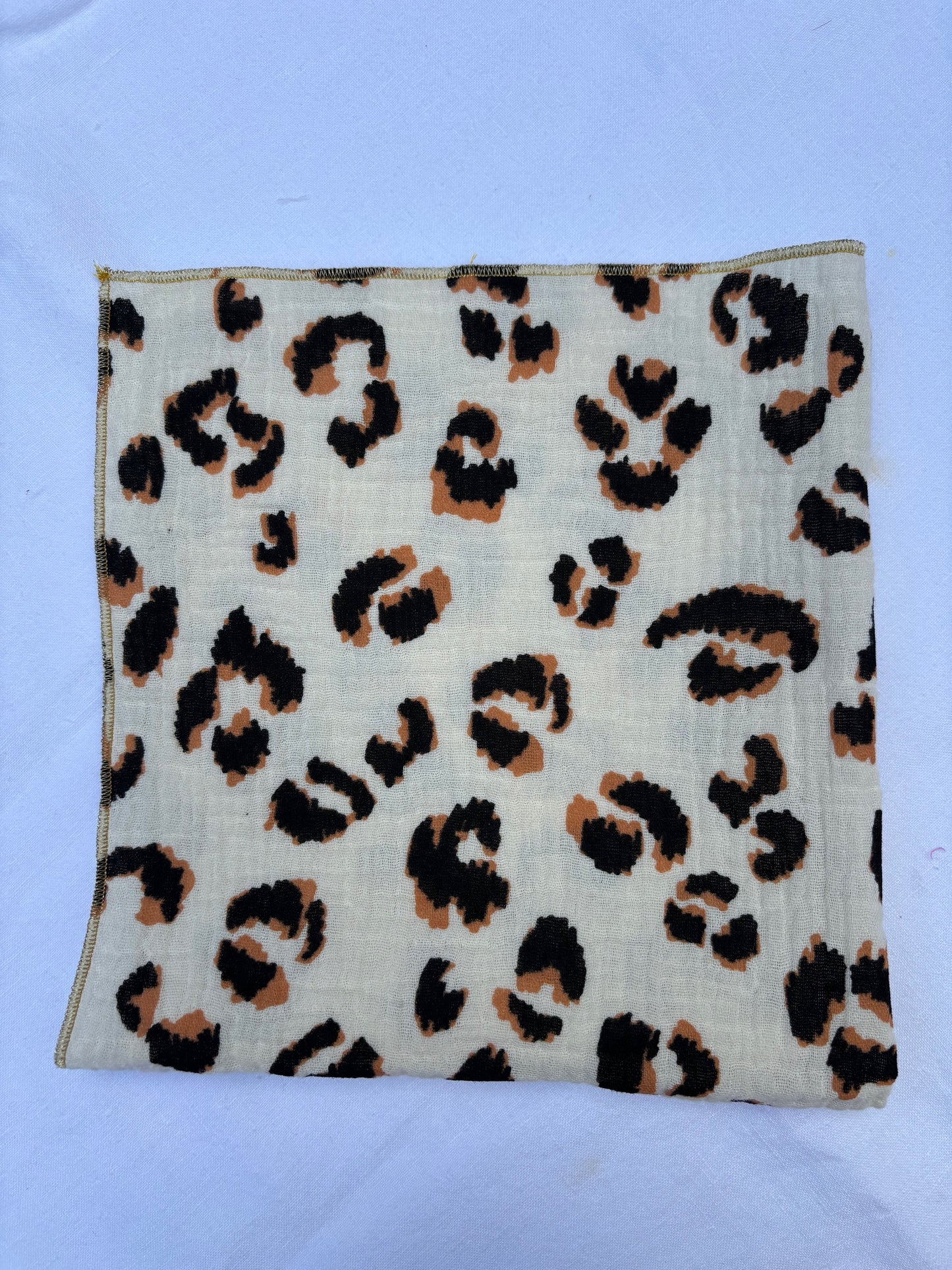 2 Serviettes de Table en Double Gaze de Coton – Léopard écru – 40x40 cm