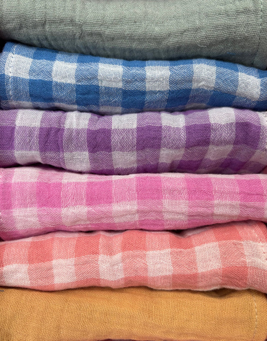 Aurore - Set of 6 "Petite" Napkins in Gingham Motif