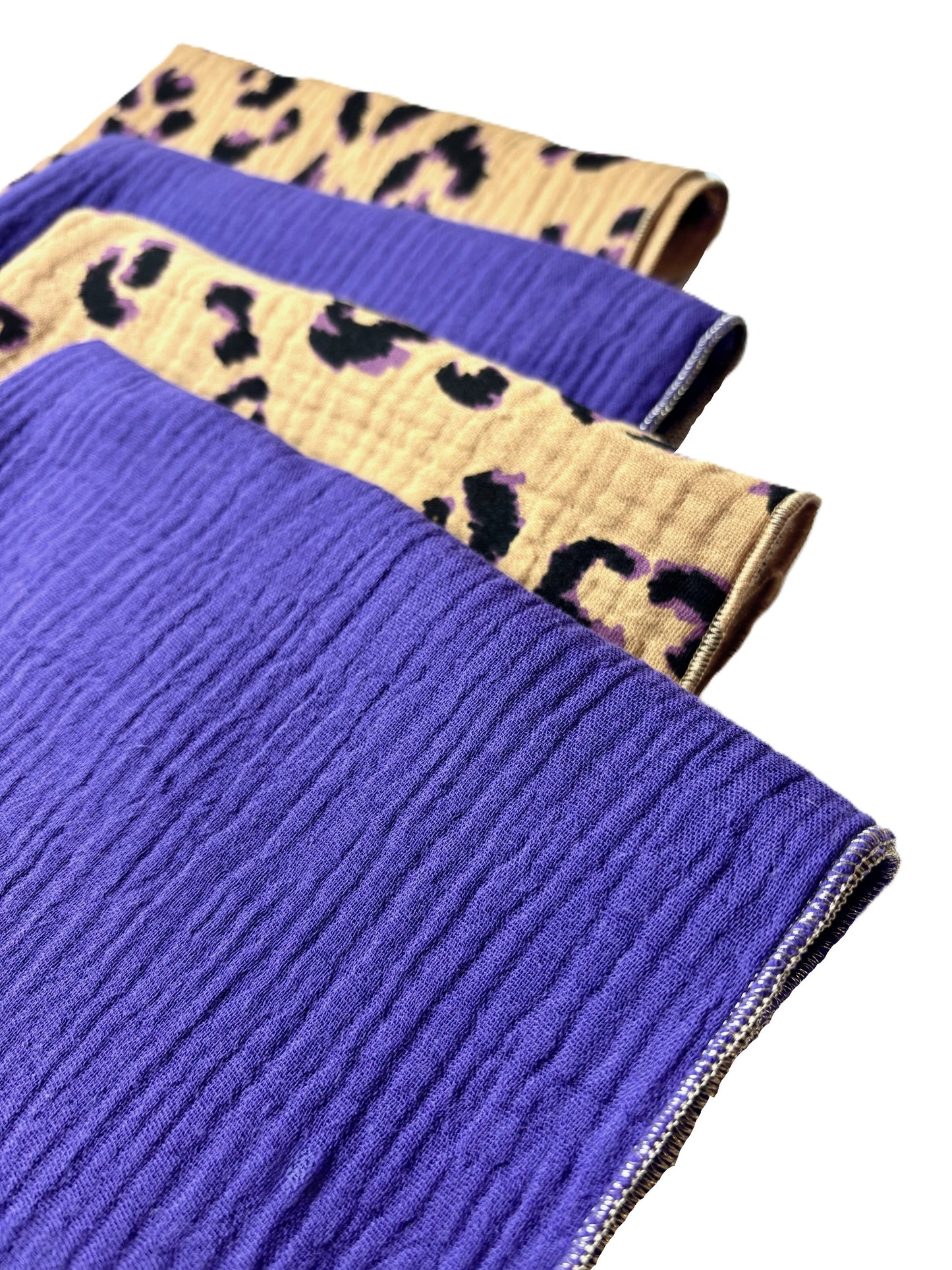 Coffret 4 Serviettes de Table – Gaze de Coton – Leopard Fauve et Violet – 40x40 cm