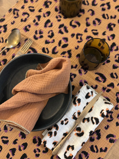 Chemin de table Léopard Fauve – Gaze de coton – 50x150cm