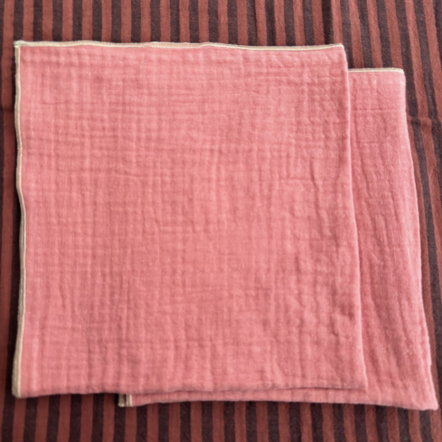 2 Serviettes de Table en Double Gaze de Coton – Rose Marsala– 40x40 cm